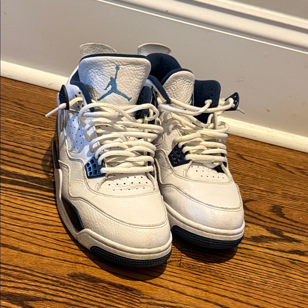 Nike Air Jordan 4 Retro LS "Legend Blue"